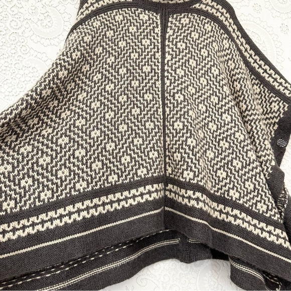 Lauren Ralph Lauren Aztec Southwest Wool Knit Pullover Poncho Sweater - Picture 5 of 9